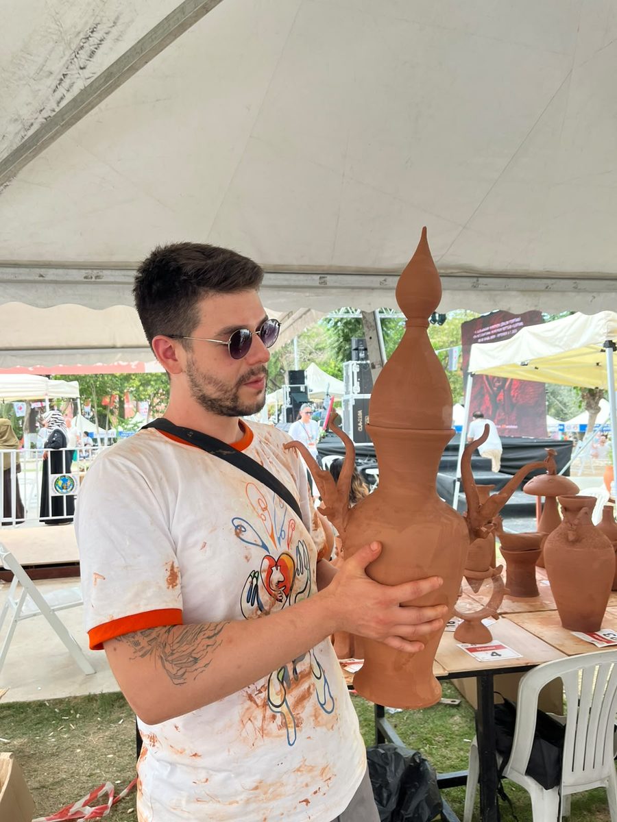 Can Art Çini özel tasarım el yapımı çini eser 2